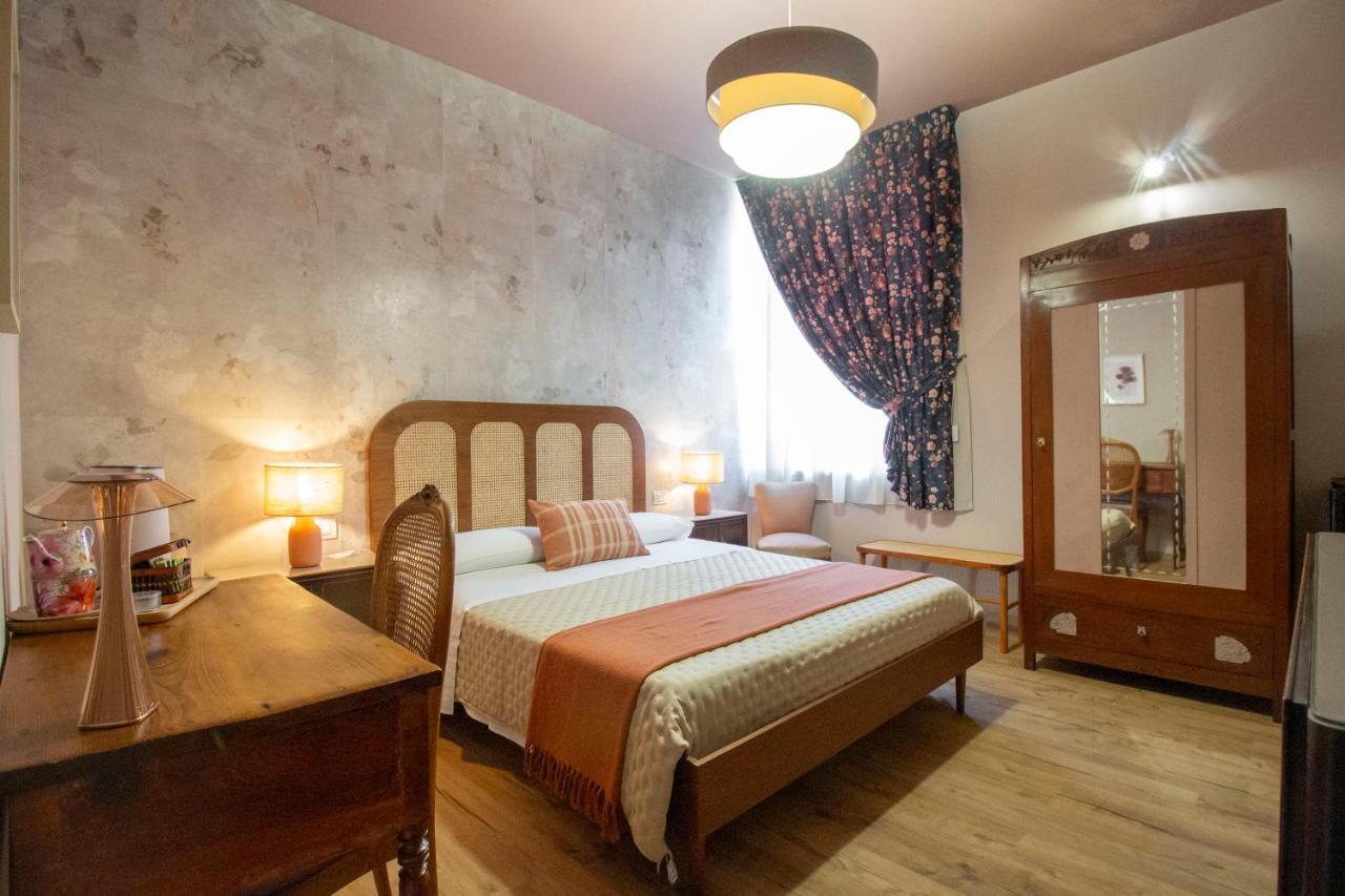 Epimoni B&B Catánia Buitenkant foto